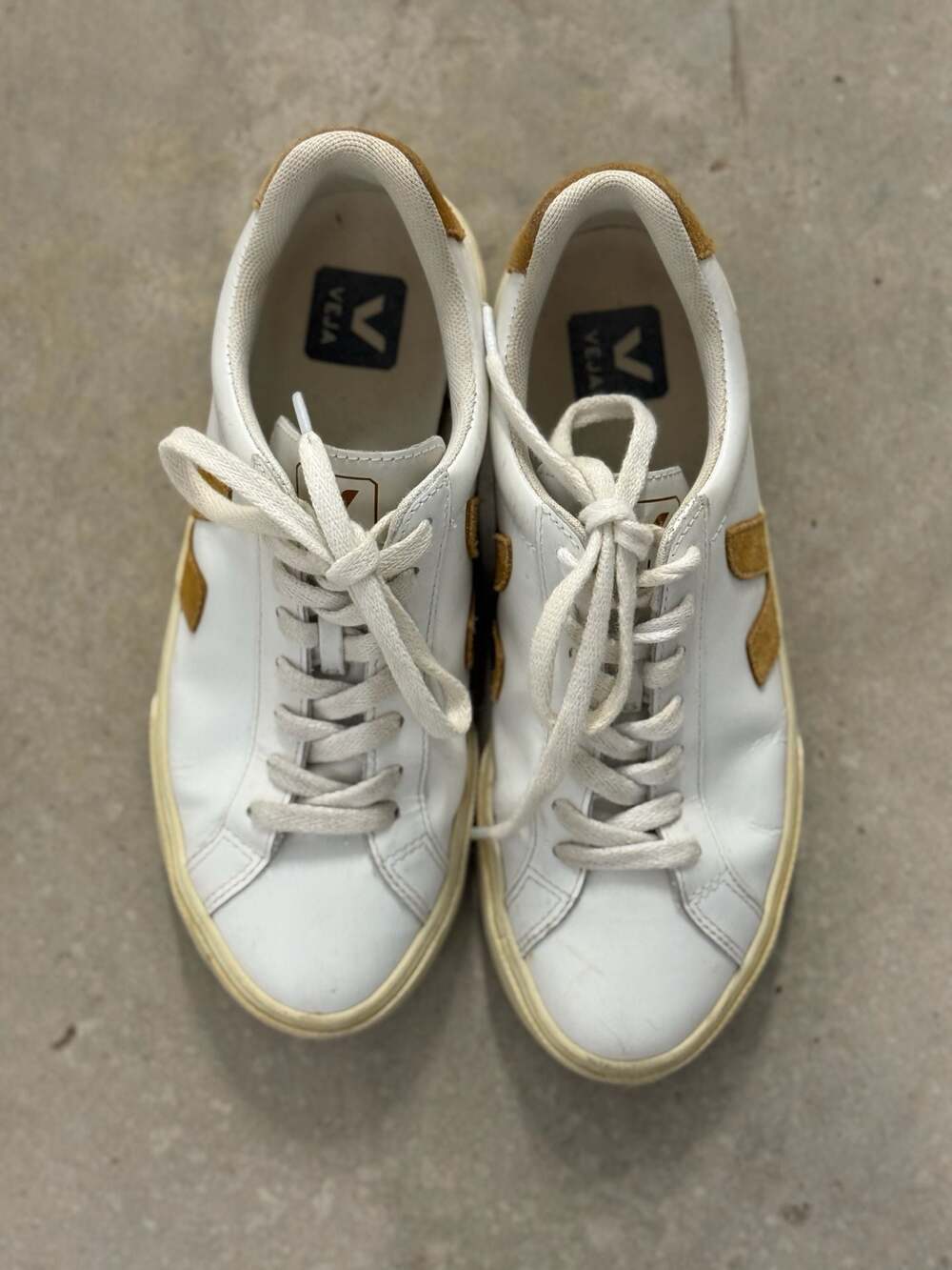 Veja Esplar Leather Sneakers in White Safran Suede Woman's Size 37 - Picture 2 of 6